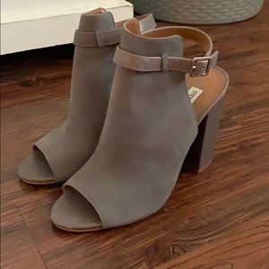 Size 11 Steve Madden sandal